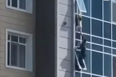 Man Risks His Life To Save Toddler Hanging From 8th Floor Window