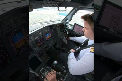 Video Shows Plane Landing Through The Eyes Of The Pilot