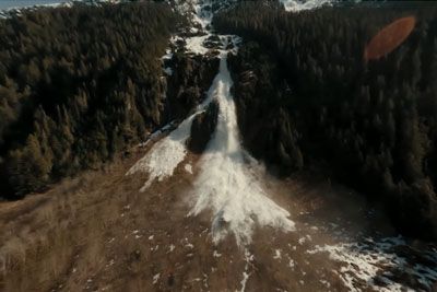 Avalanche In British Columbia Caught By FPV Drone