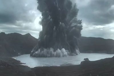 Dramatic Volcano Eruption In Philippines