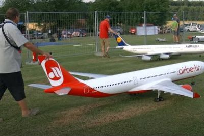 Giant RC plane crash compilation