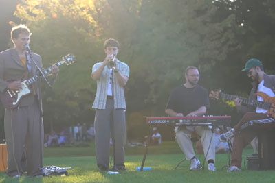 Jazz musicians surprise with a fresh take on Radiohead's Creep