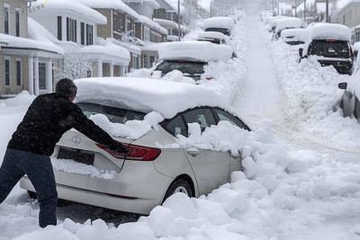 Toronto transformed into a winter fortress after massive snowfall