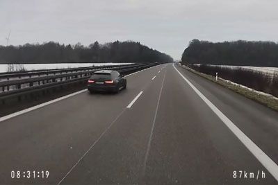 Calm drive turns wild: Audi RS6 blasts past on highway