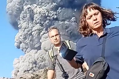 Dramatic Footage Escaping Mount Dukono Volcano's Eruption