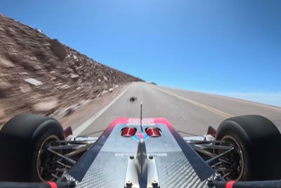 Pikes Peak 2026: Robin Shutes Breaks Record, Hits a Marmot at High Speed