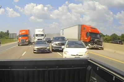 Dashcam Captures Deadly 9-Vehicle Highway Crash on Highway 401 in Canada