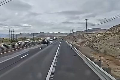 Small Plane Makes Emergency Landing on Nevada Freeway