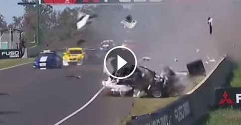 Huge Car Crash In Bathurst Race Track In Australia | Klipland.com