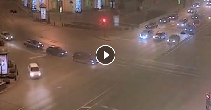 Driver Causes Terrifying Car Crash After Speeding Through Red Light ...
