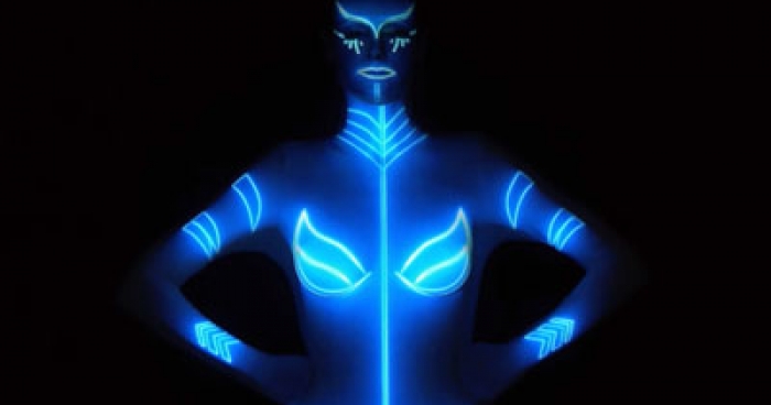 Digital Artists Use Heidi Klum s Body As Canvas On AGT Leave Everyone 