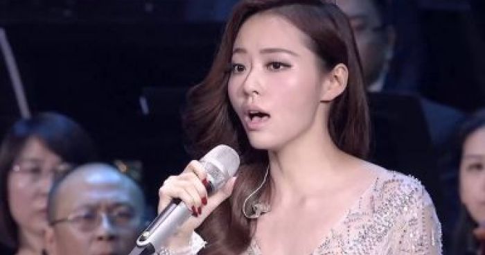 Chinese Singer Nails Opera Song, Leaves Everyone Speechless With Her ...