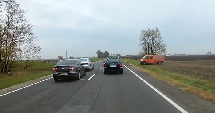 Speeding Driver Towing Car Overtakes Line Of Cars | Klipland.com