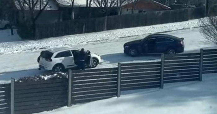 Drivers Struggle To Control Vehicles On Icy Austin Roads | Klipland.com