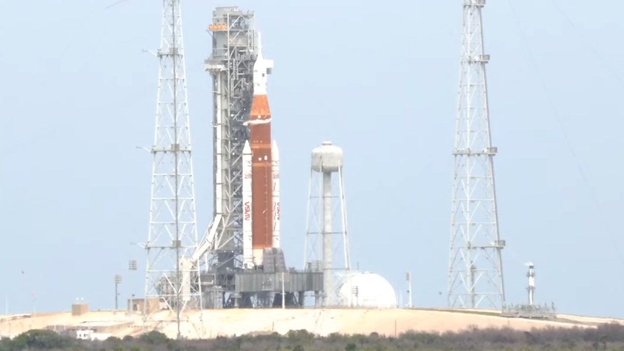 Artemis II launch of the SLS rocket with NASA astronauts on their way to the Moon